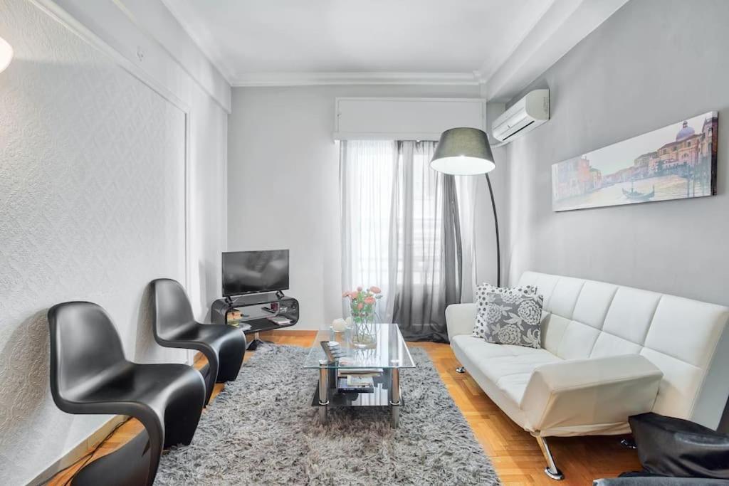 2Bdr Olympianzeus Apt With Netflix Athén Kültér fotó