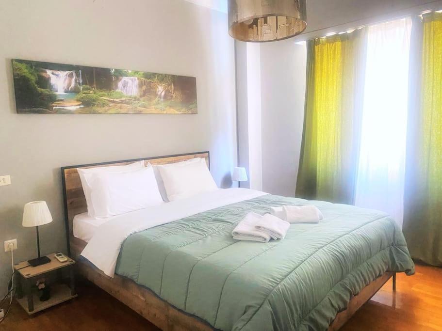 2Bdr Olympianzeus Apt With Netflix Athén Kültér fotó