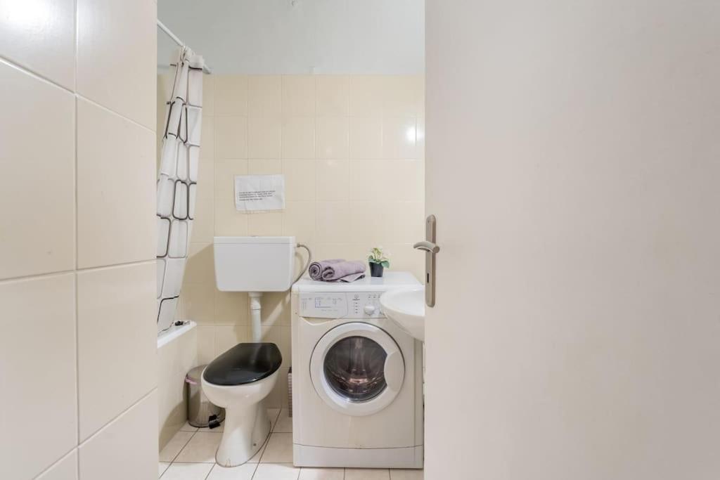 2Bdr Olympianzeus Apt With Netflix Athén Kültér fotó